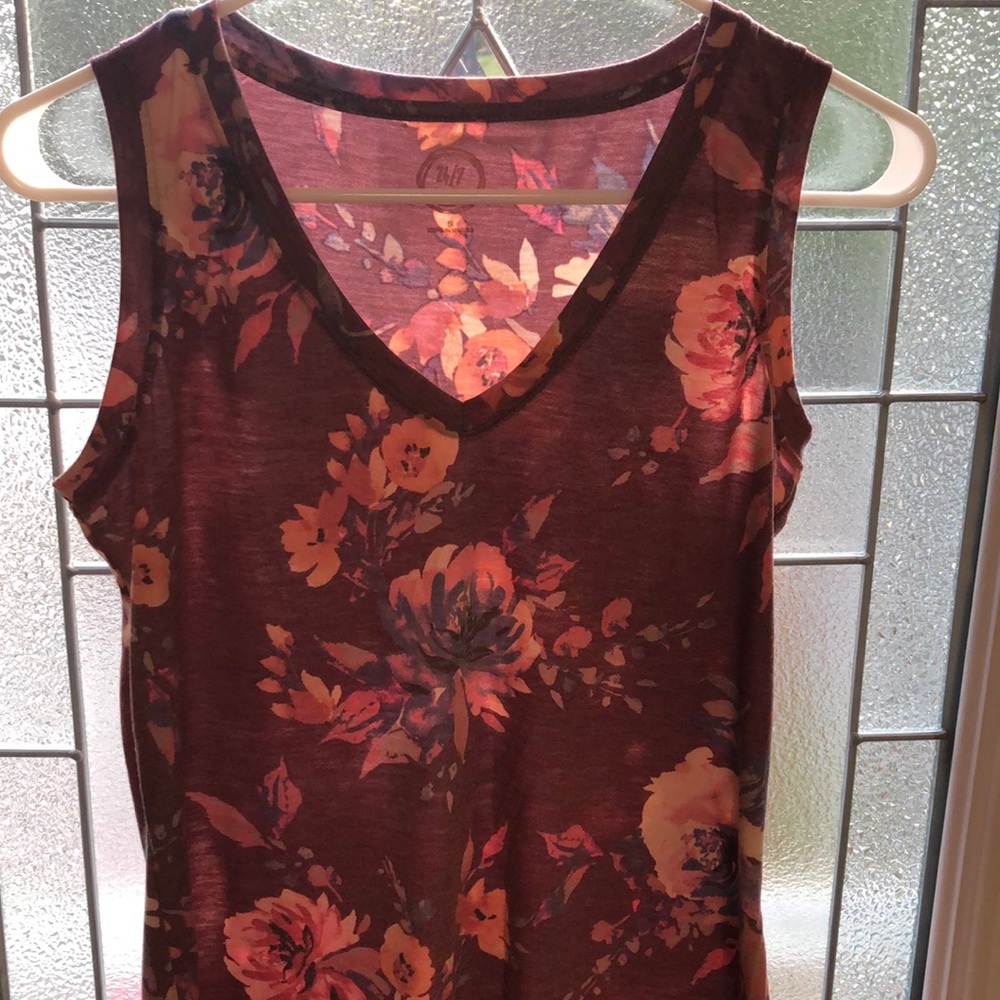 Tank top - Picture 3 of 3